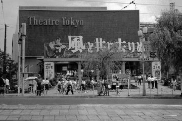 シネコンにあらず､街の映画館の全盛時代を俯瞰する展覧会｢日本の映画館｣
