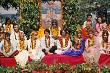 ザ･ビートルズ、あの最高傑作『ホワイト・アルバム』はインドで生まれた! ドキュメンタリー『ミーティング･ザ･ビートルズ･イン･インド』奇跡の８日間