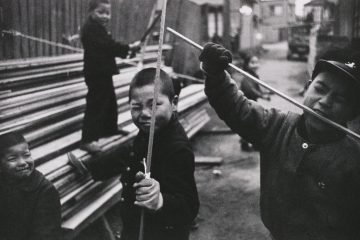 写真界の巨匠､田沼武能が活写した“昭和の子供たち”の表情は､なぜ生き生きとしているのか