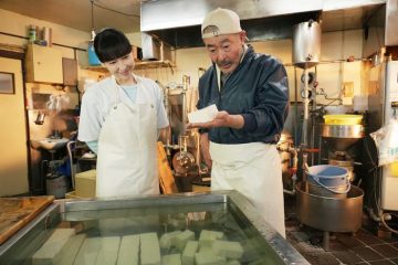藤竜也、麻生久美子が高野豆腐店を営む親子を演じる『高野豆腐店の春』