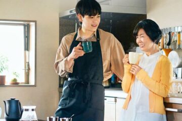 夢を追う大学生を演じた豆原一成（JO１）がキュート！と共演者からも絶賛された、映画 『富士山と、コーヒーと、しあわせの数式』　夢を見つけた祖母役の市毛良枝は44年ぶりの主演